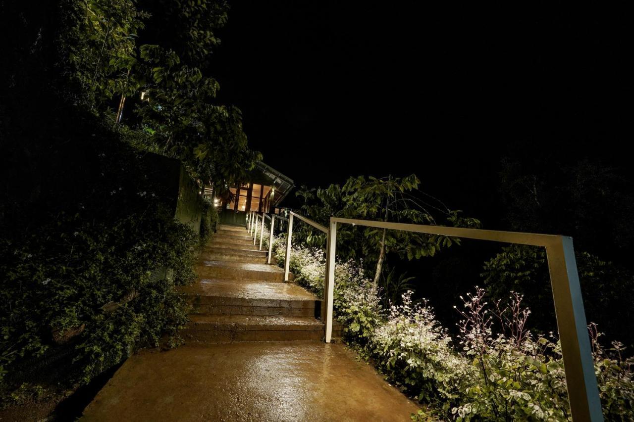 Villa Iron Bridge Cove Meppādi Exterior foto