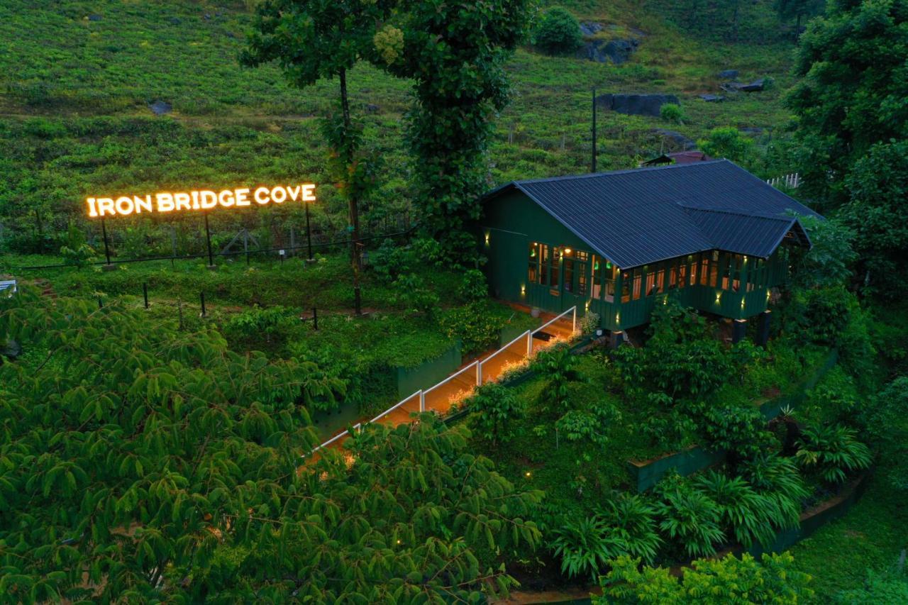 Villa Iron Bridge Cove Meppādi Exterior foto